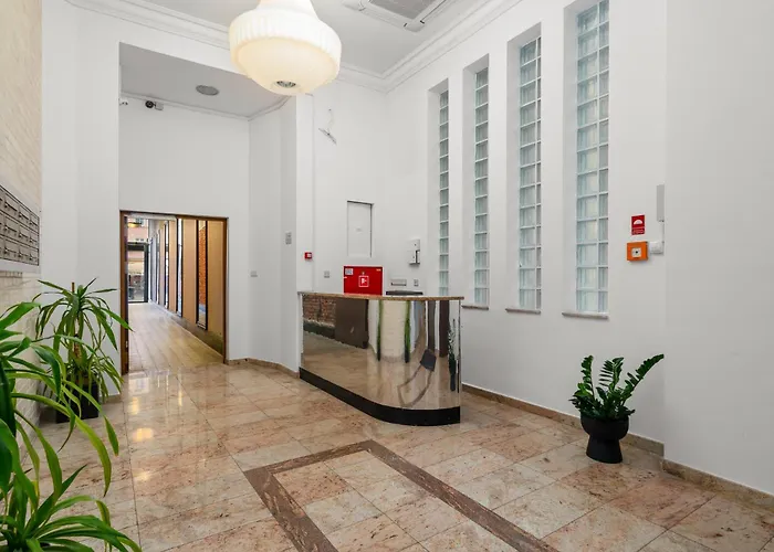 Golden Market Square - 3rooms, 90m2 Of Comfort & Quiet - As R502 Appartamento