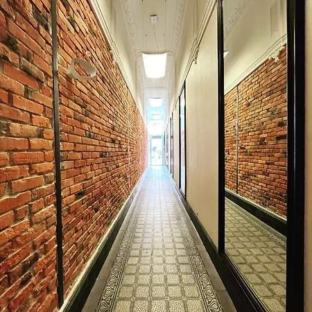 Golden Market Square - 3rooms, 90m2 Of Comfort & Quiet - As R502 Apartamento *