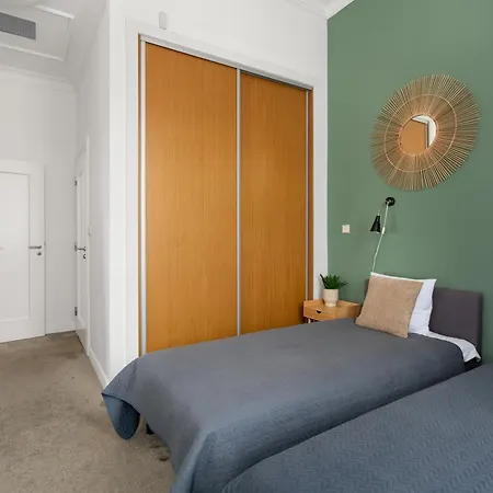 Apartment Golden Market Square - 3rooms, 90m2 Of Comfort & Quiet - As R502