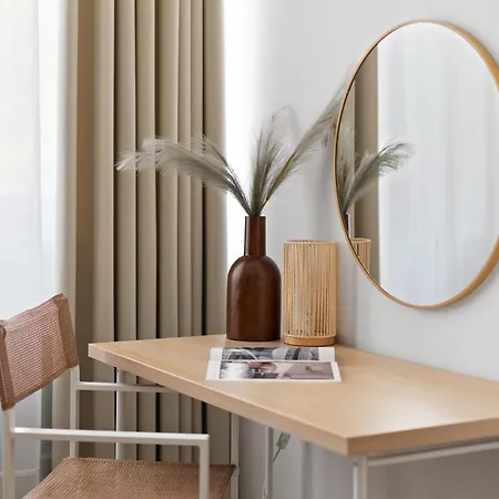 Golden Market Square - 3rooms, 90m2 Of Comfort & Quiet - As R502 Daire