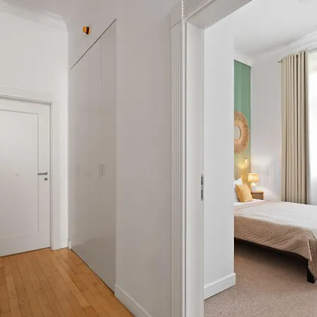 Apartment Golden Market Square - 3rooms, 90m2 Of Comfort & Quiet - As R502