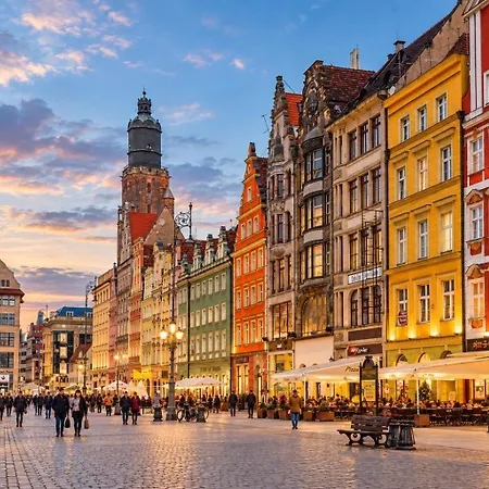 Golden Market Square - 3rooms, 90m2 Of Comfort & Quiet - As R502 Апартаменти Вроцлав