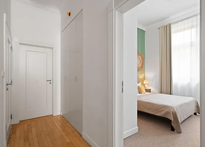 Apartmán Golden Market Square - 3rooms, 90m2 Of Comfort & Quiet - As R502