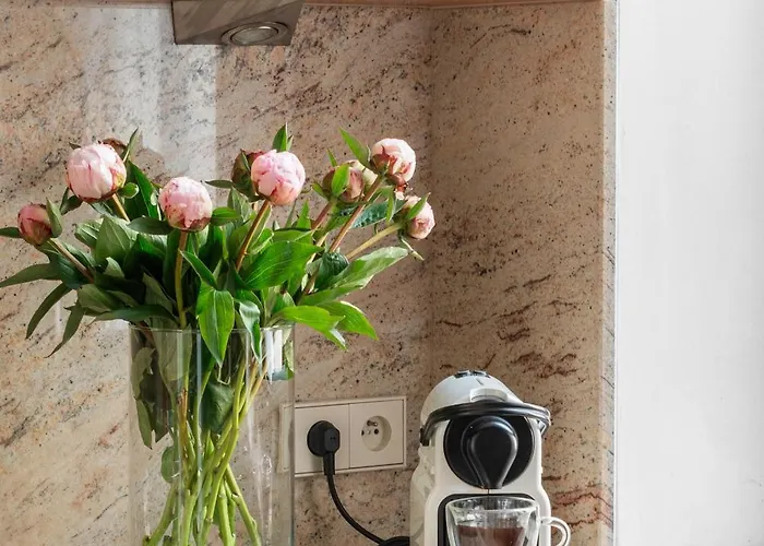 Golden Market Square - 3rooms, 90m2 Of Comfort & Quiet - As R502 Apartmán *